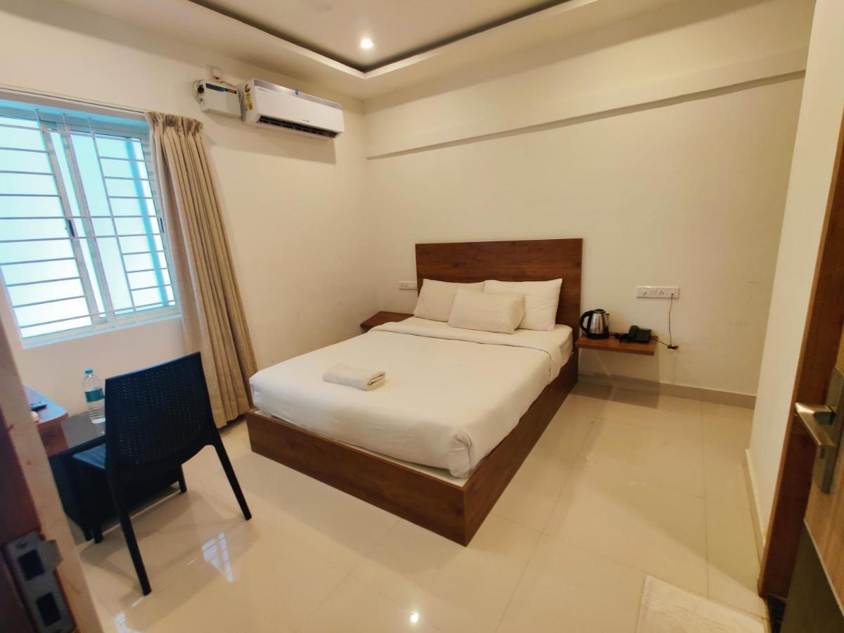 Hotel Airport City Dod Jala Zewnętrze zdjęcie