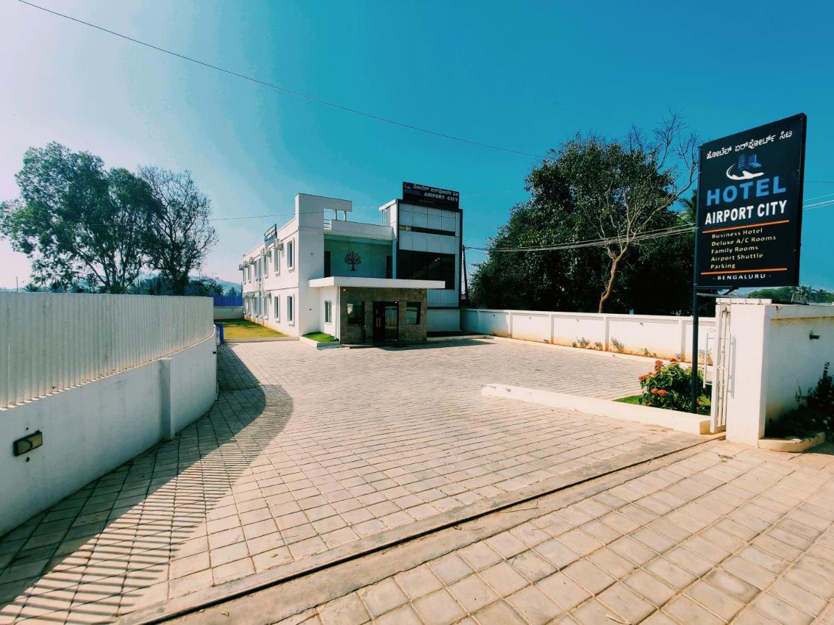 Hotel Airport City Dod Jala Zewnętrze zdjęcie